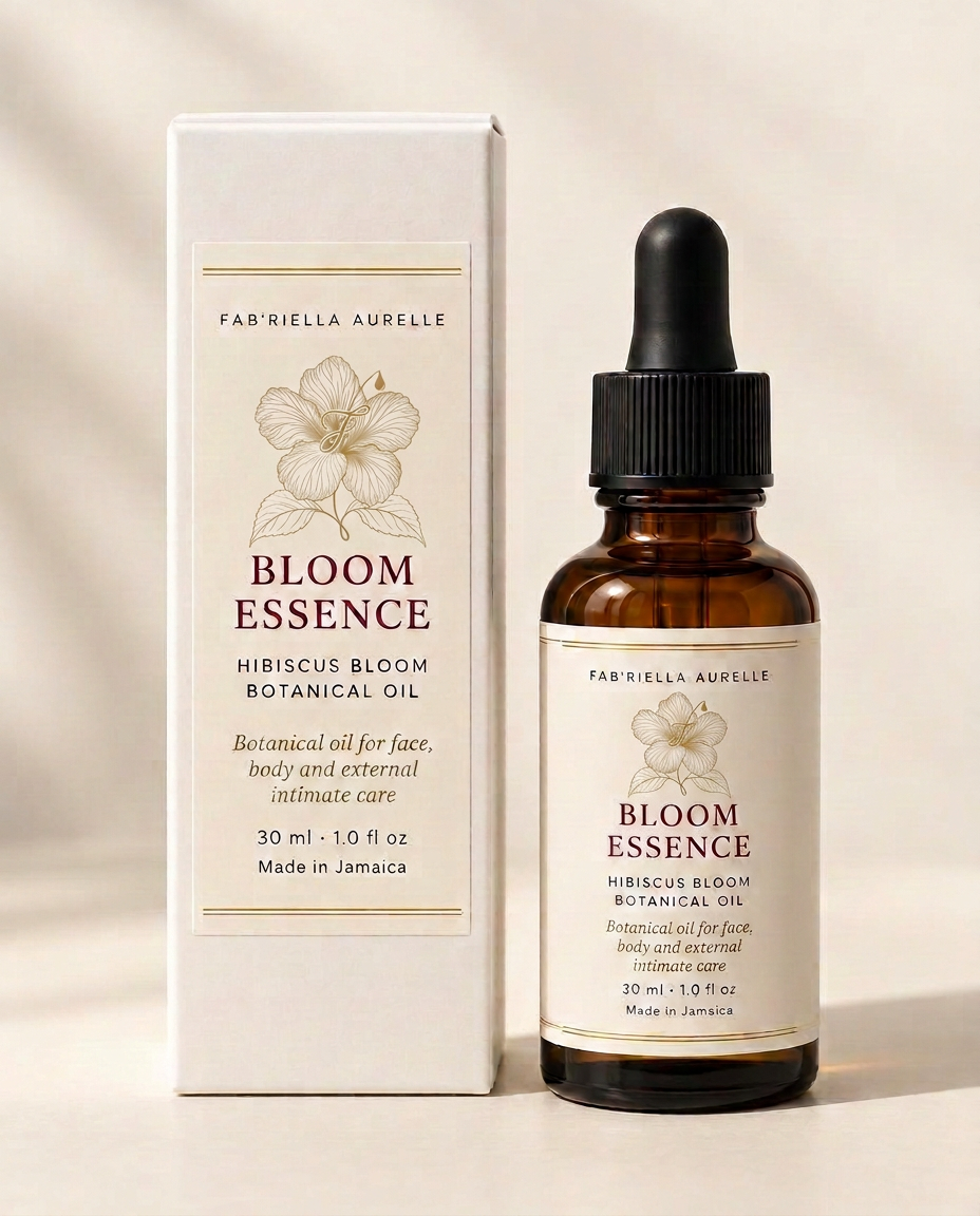 The 30 ml Hibiscus Bloom Botanical Oil in its matte-white carton